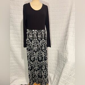 Elegant Long Sleeve Black and White Dress